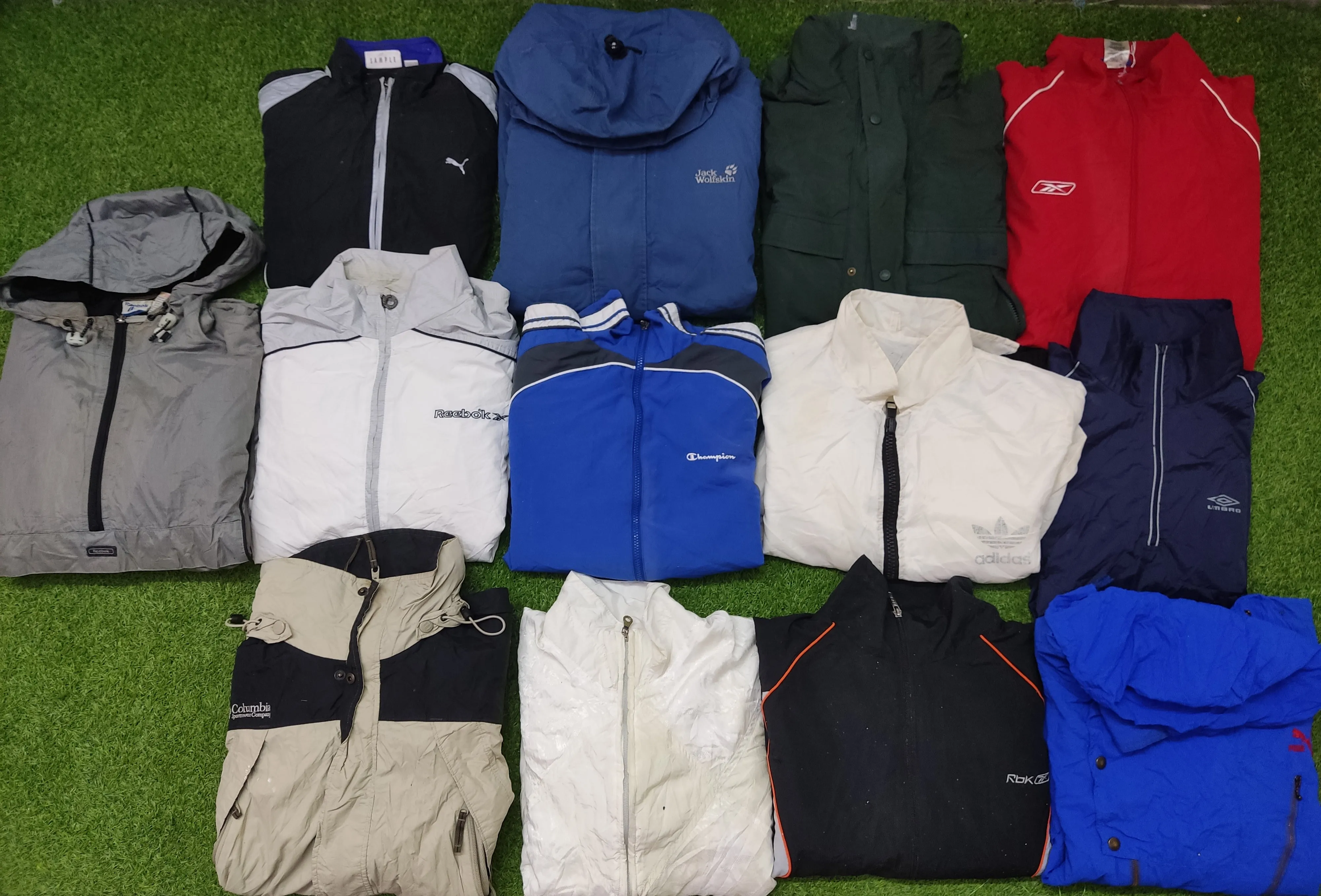 Branded Windbreaker 13 pcs - OVR 004