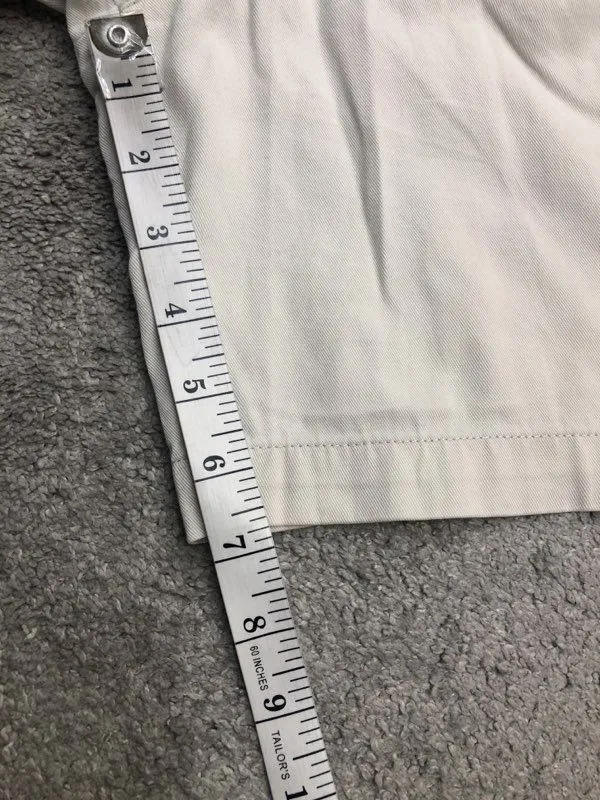 Columbia Shorts Womens 8 Off White 100% Cotton Chino Shorts Pockets Lightweight