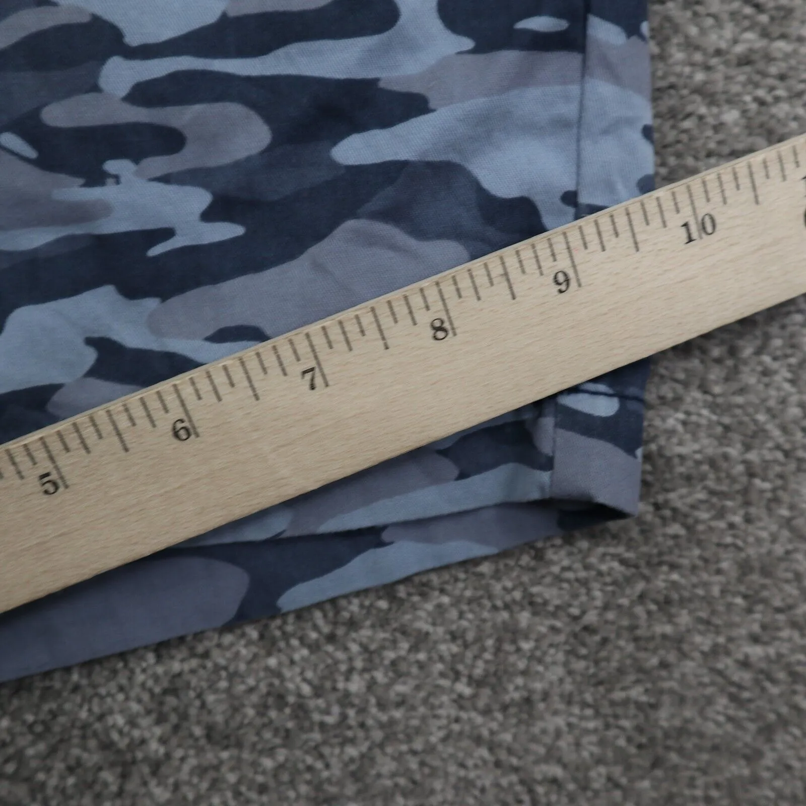 Columbia Sportswear Women Casual Chino Shorts Camouflage Pockets Gray Black SZ 6