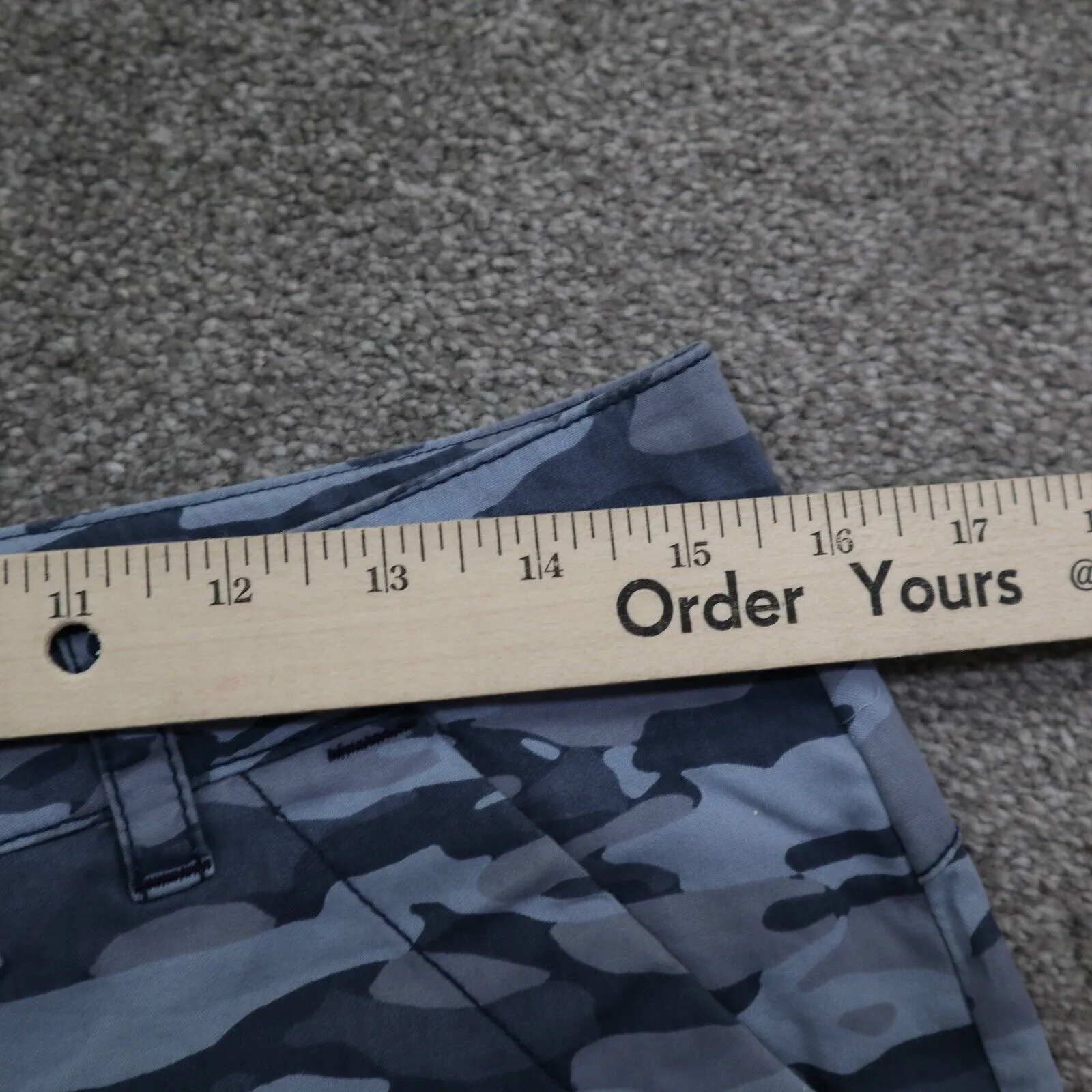 Columbia Sportswear Women Casual Chino Shorts Camouflage Pockets Gray Black SZ 6