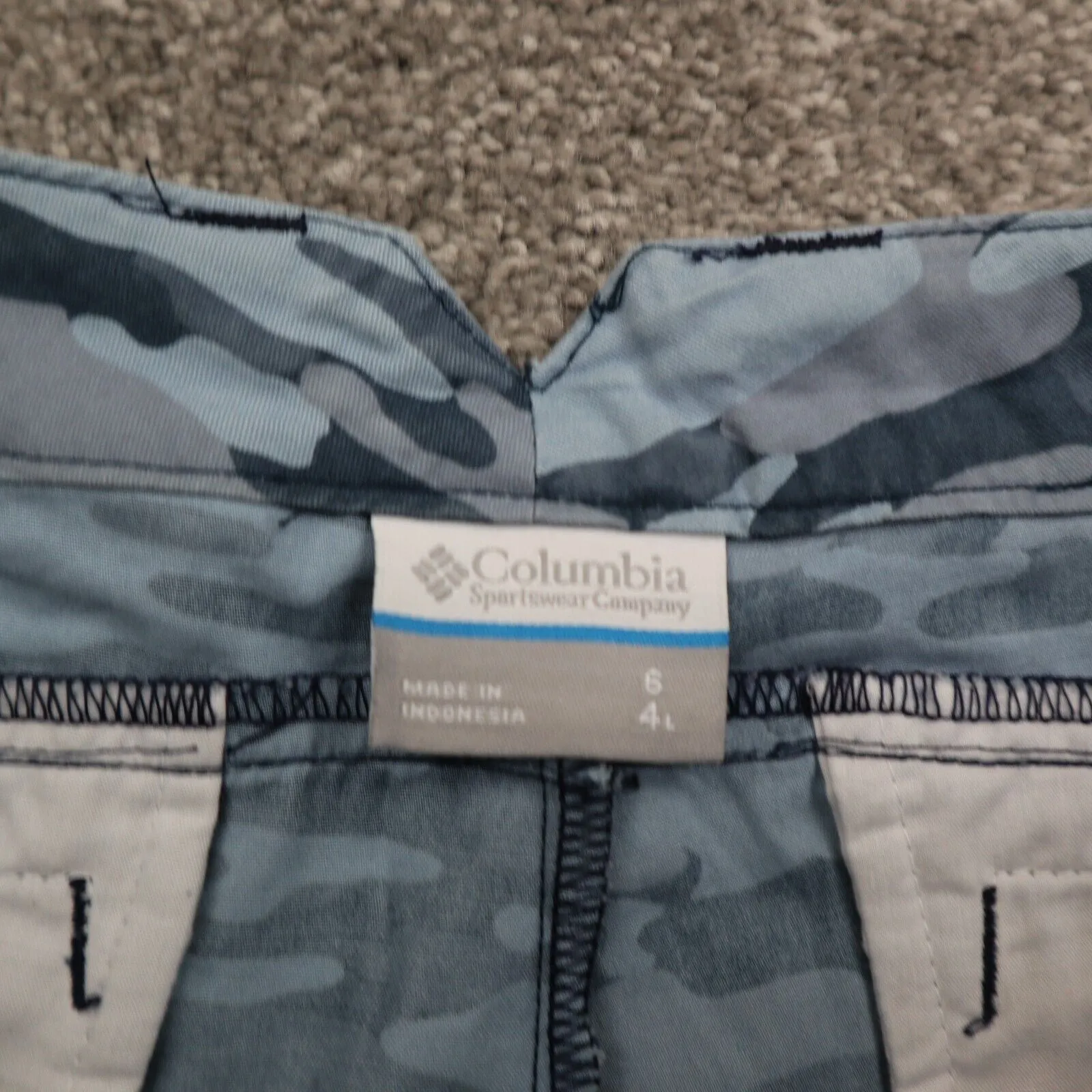 Columbia Sportswear Women Casual Chino Shorts Camouflage Pockets Gray Black SZ 6
