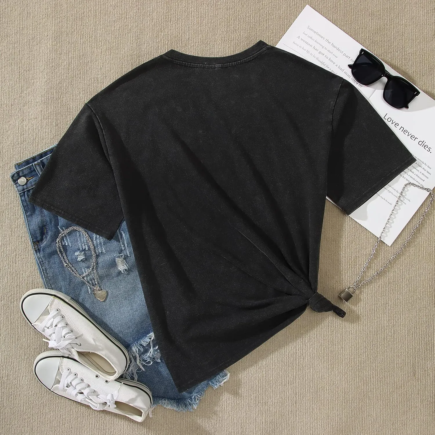 Cowboy Shirts for Women Western Vintage Rodeo T-Shirt Retro Bull Skull Graphic Tees Summer Casual Short Sleeve Tops