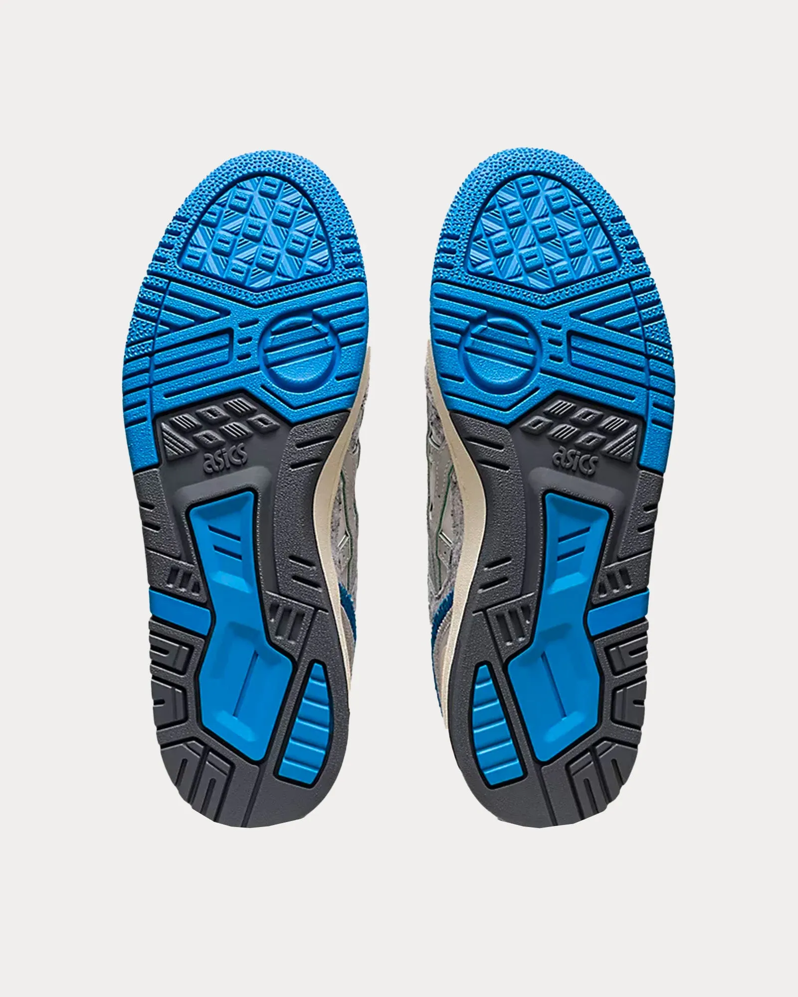 EX89 White / Dolphin Blue Low Top Sneakers