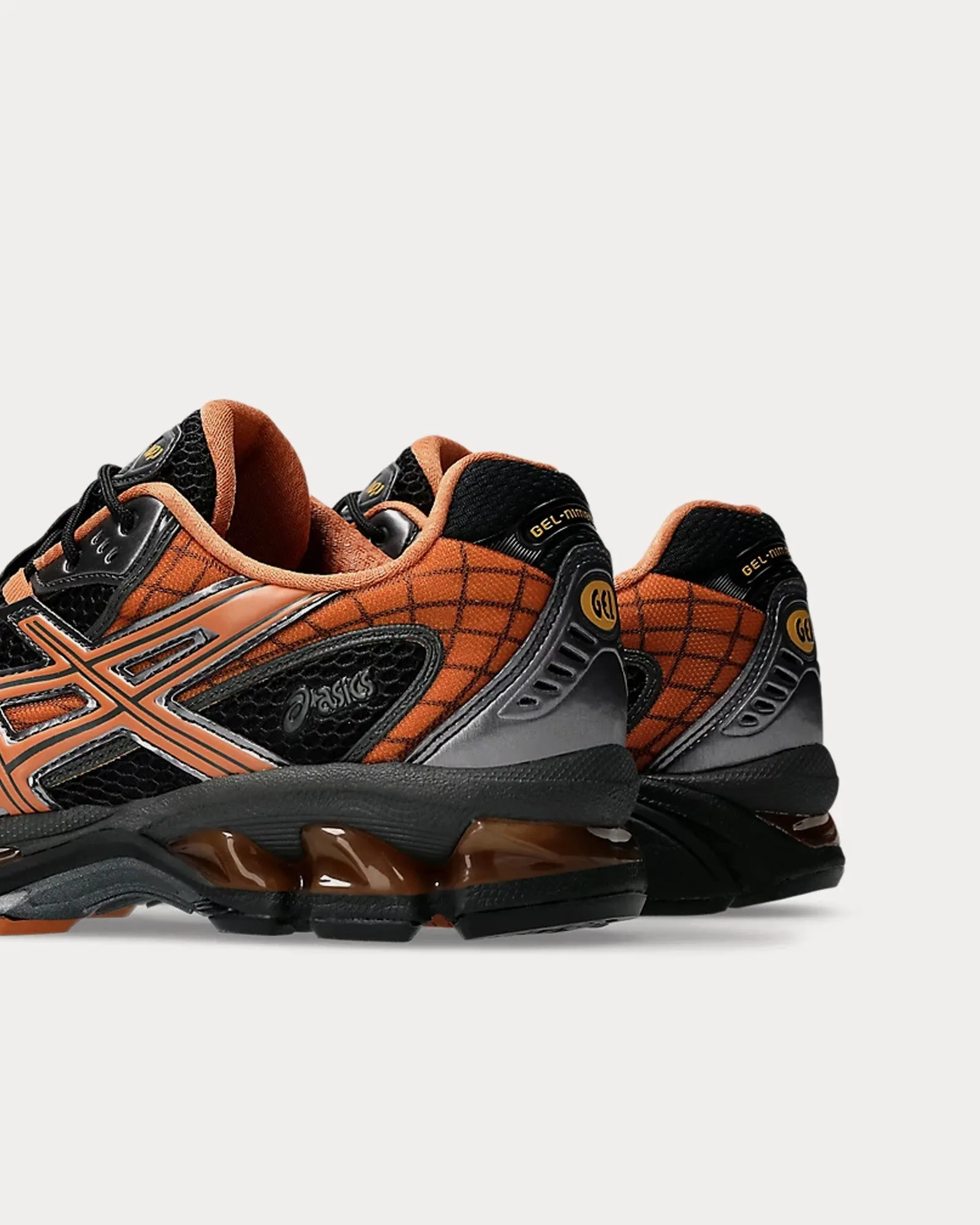Gel-Nimbus 10.1 Black / Rust Orange Low Top Sneakers