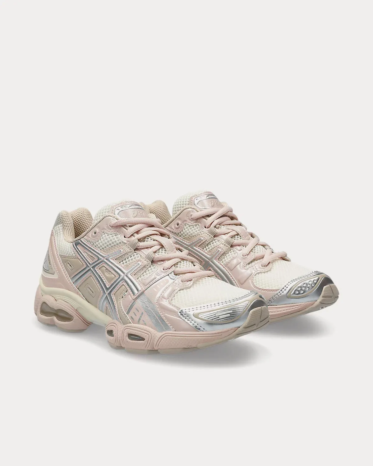 Gel-Nimbus 9 White / Mineral Beige Low Top Sneakers
