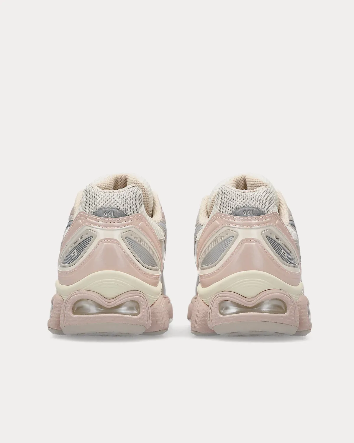Gel-Nimbus 9 White / Mineral Beige Low Top Sneakers