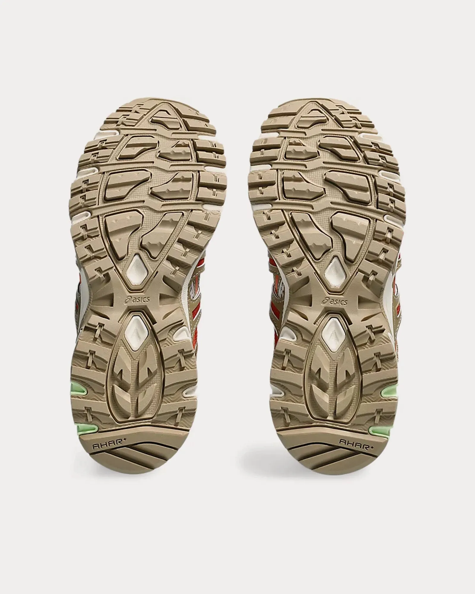 Gel-Sonoma 15-50 Oatmeal / Safari Khaki Low Top Sneakers