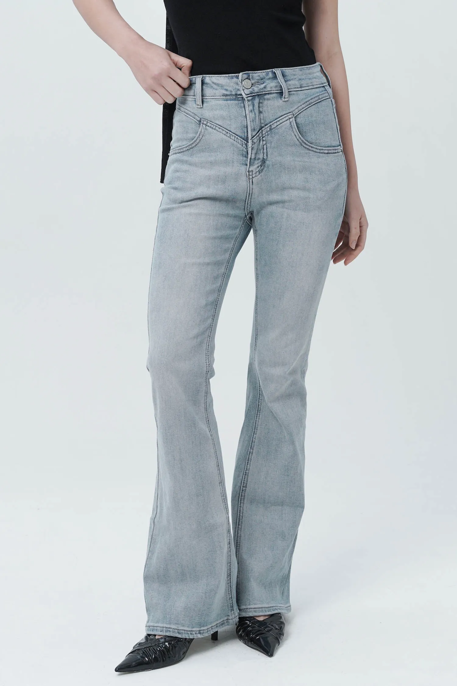 Jarrel Flared Jeans In Blue Wash