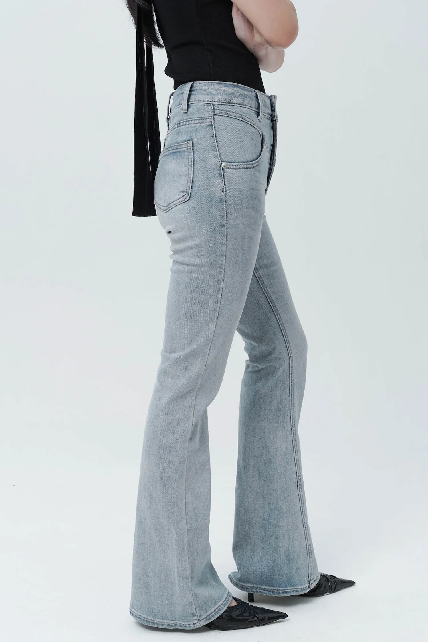 Jarrel Flared Jeans In Blue Wash