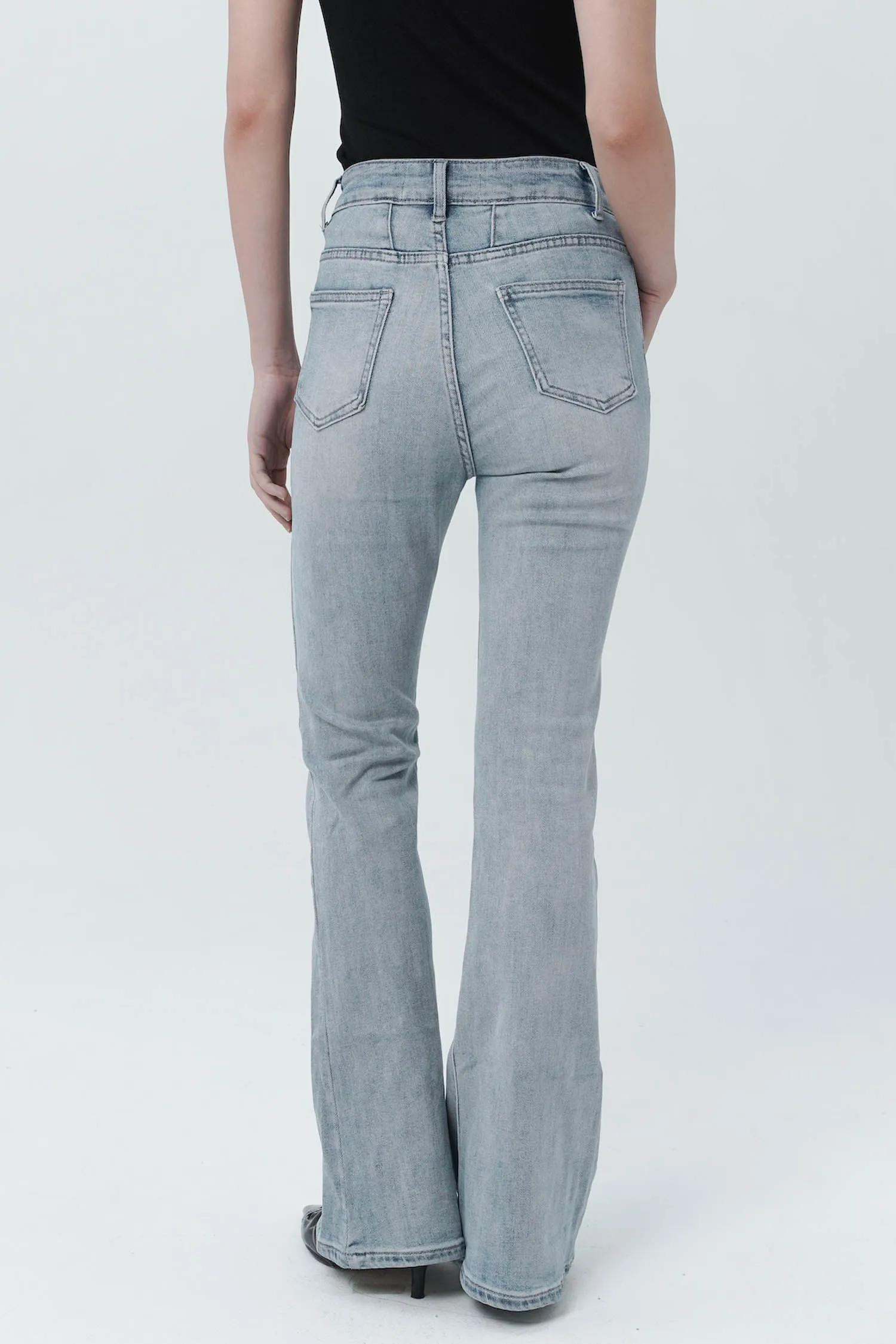 Jarrel Flared Jeans In Blue Wash