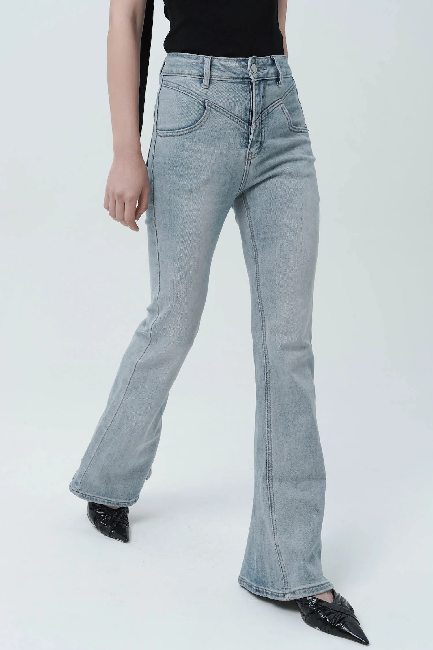 Jarrel Flared Jeans In Blue Wash