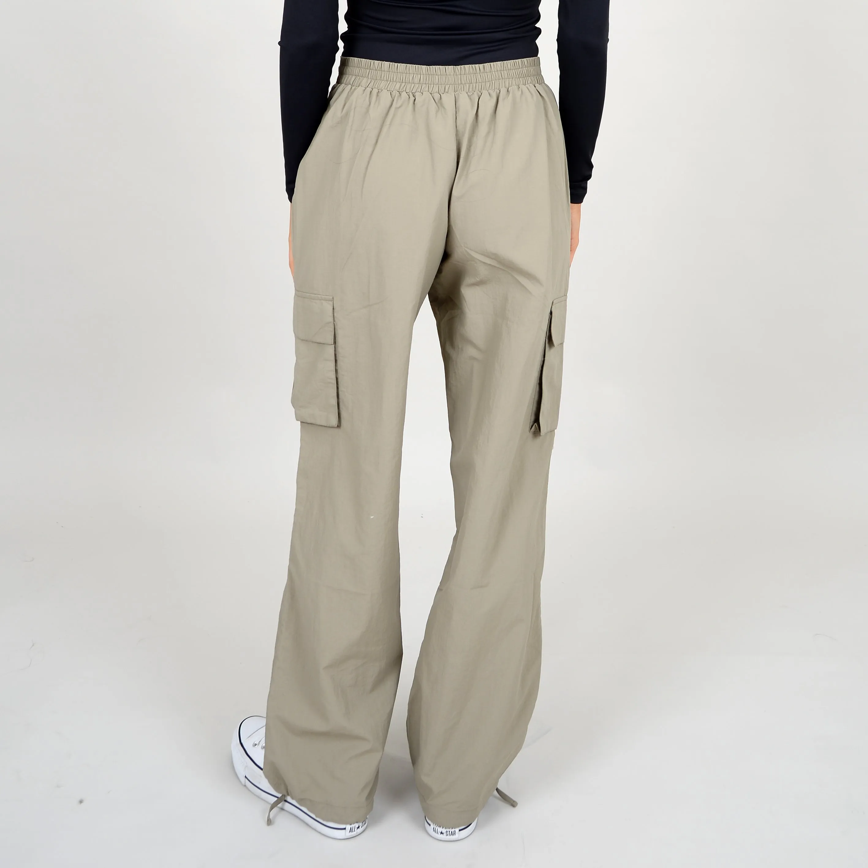 RD STYLE WOMEN'S STACIA NYLON CARGO POCKET PANT-BLACK, DUNE