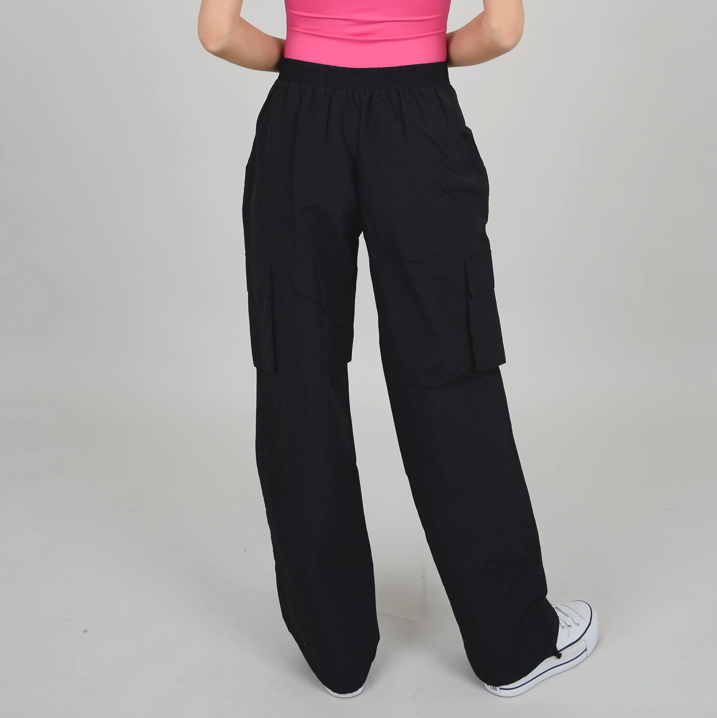 RD STYLE WOMEN'S STACIA NYLON CARGO POCKET PANT-BLACK, DUNE