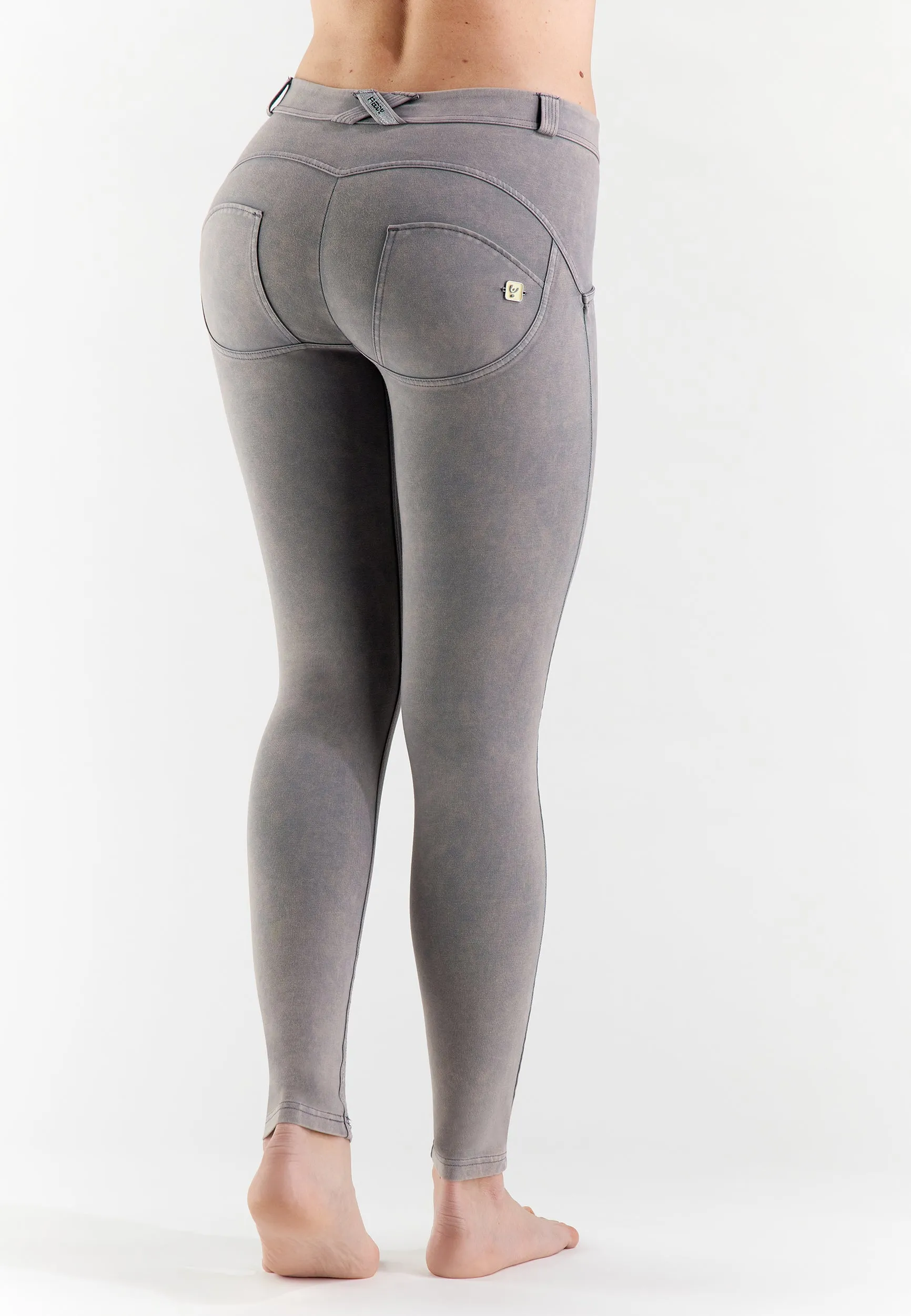 (WRUP1RF230-G48)  Grijze WR.UP® Regular Waist met een Speciaal Kleureffect