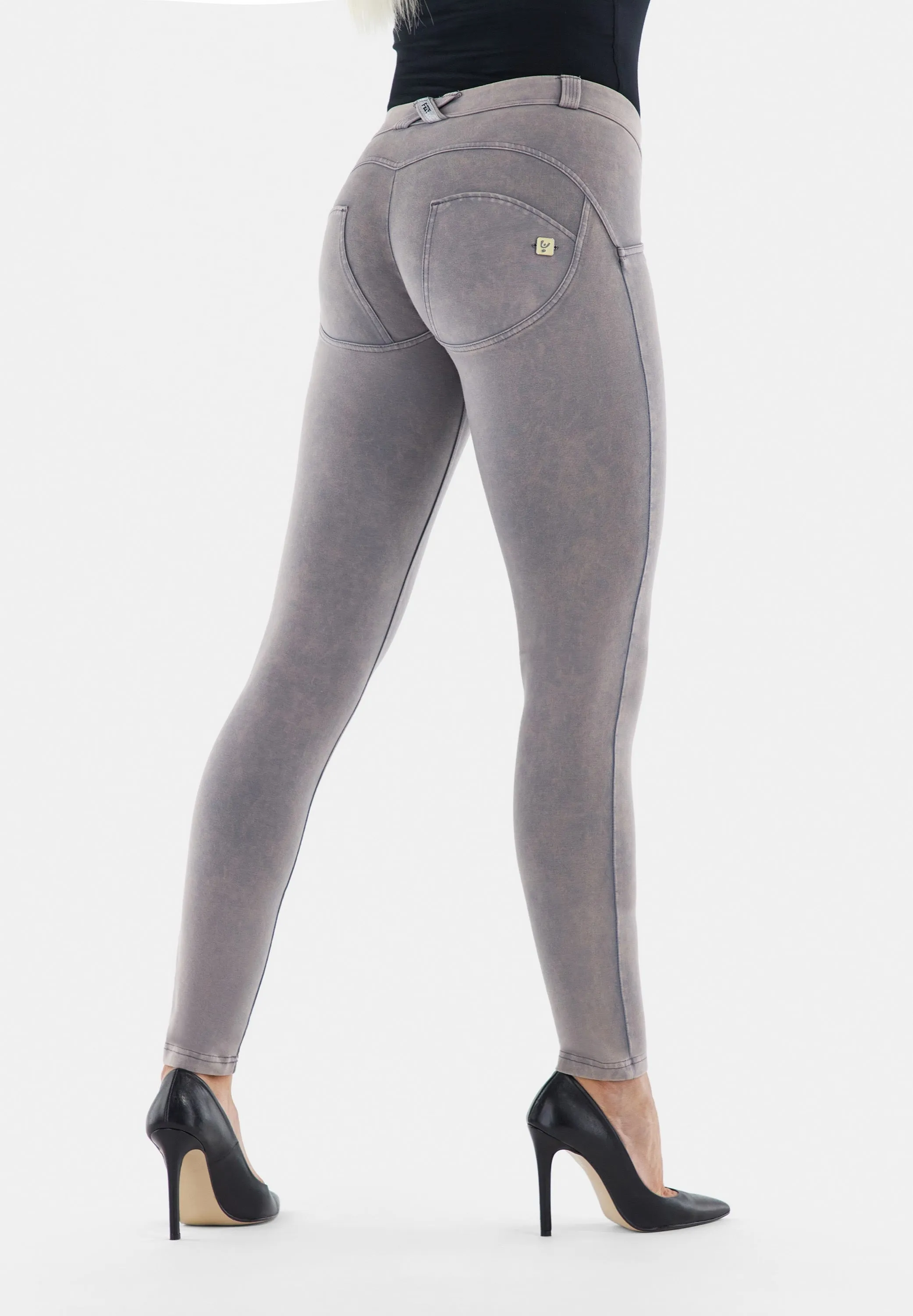 (WRUP1RF230-G48)  Grijze WR.UP® Regular Waist met een Speciaal Kleureffect
