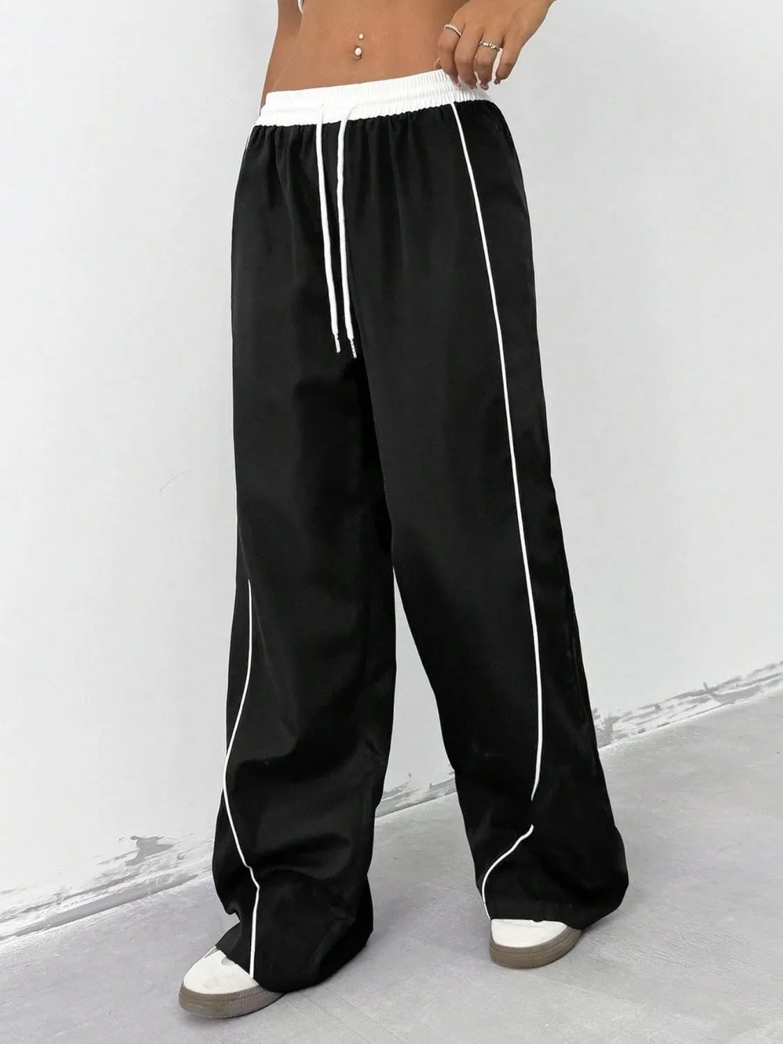 ZAFUL Womens Parachute Pants Y2K Wide Leg Cargo Sweatpants Drawstring Waist Jogger Pants with Pockets